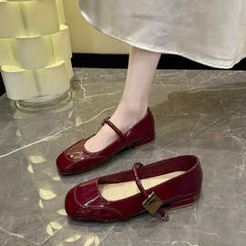 浅口玛丽珍女鞋漆皮时尚一字带法式小单鞋 2024夏季新款高级感鞋
