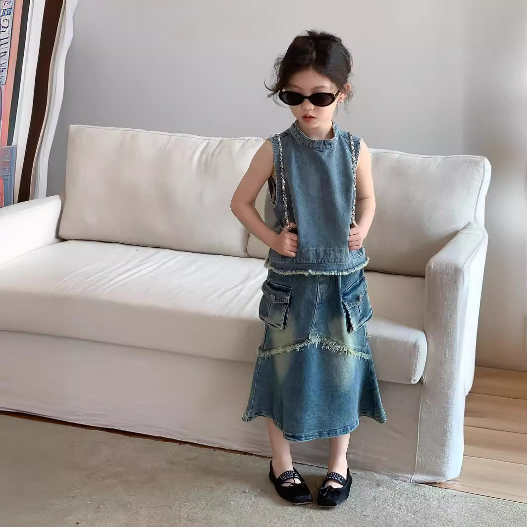 Children's Fashion Design Denim Skirt for Korean Girls in 2024 Summer, Fish Tail Style for Big Kids, Half Dress for Girls