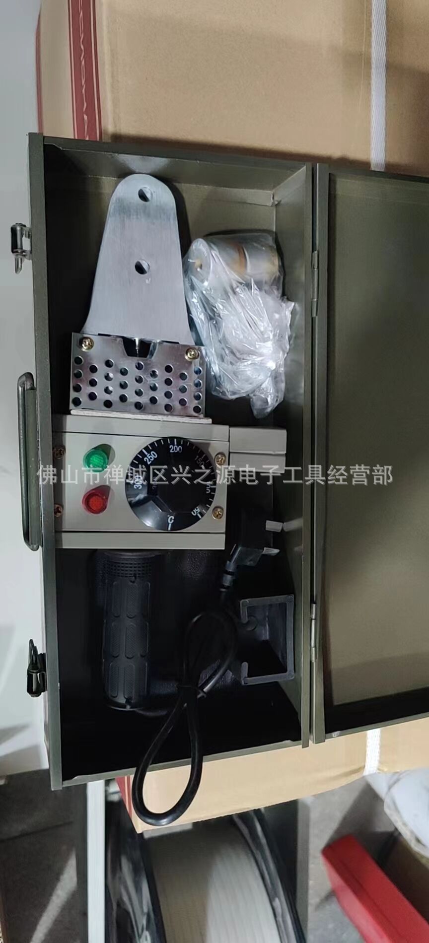 7A5272277E5D8E1C4F8FFB37D761B9