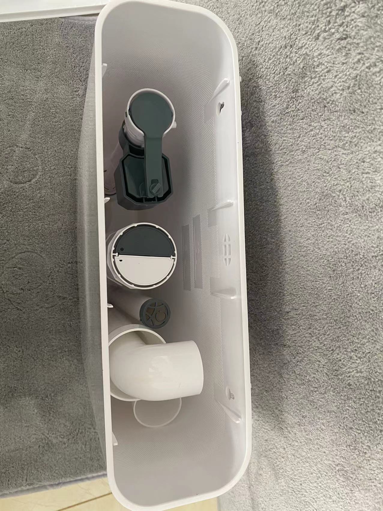 Large-sized universal plastic toilet water tank, wall-mounted bathroom flushing toilet box, household squat toilet water tank thickened undefined