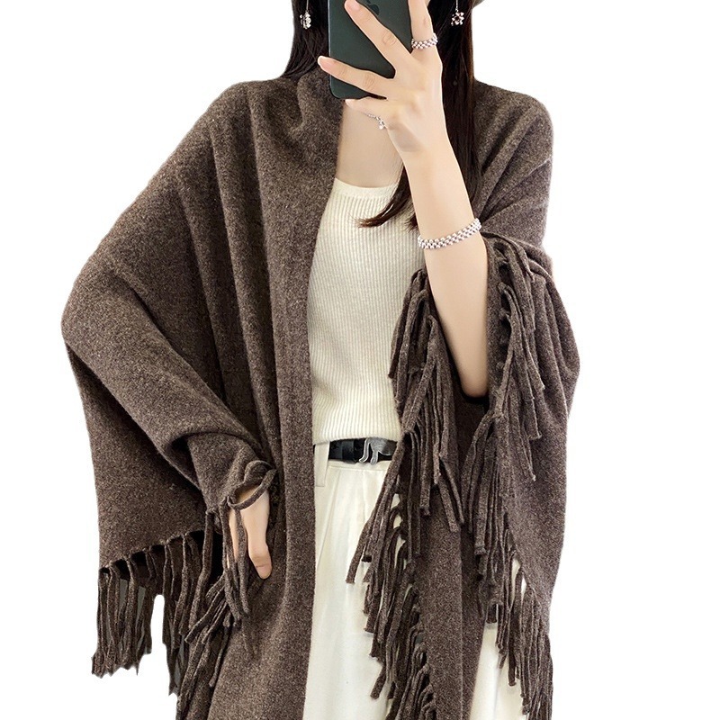 Otoño e invierno europeo y americano chal de lana capa de borla ropa exterior de las mujeres manta bufanda suelta sin hebilla abrigo de punto suéter de las mujeres