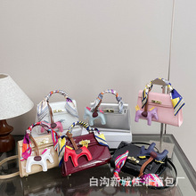 ��Ƥ����Ů2025�¿�W�t�r�����������μ�Ů���߼������б���