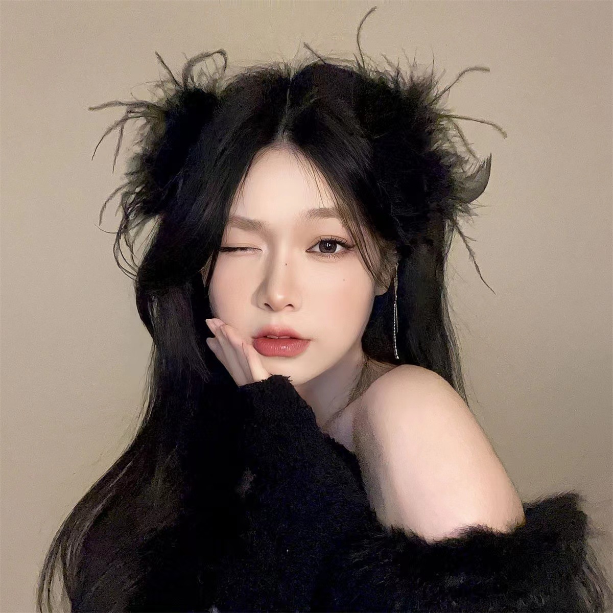 검은 타조 머리 BB 클립 1 개