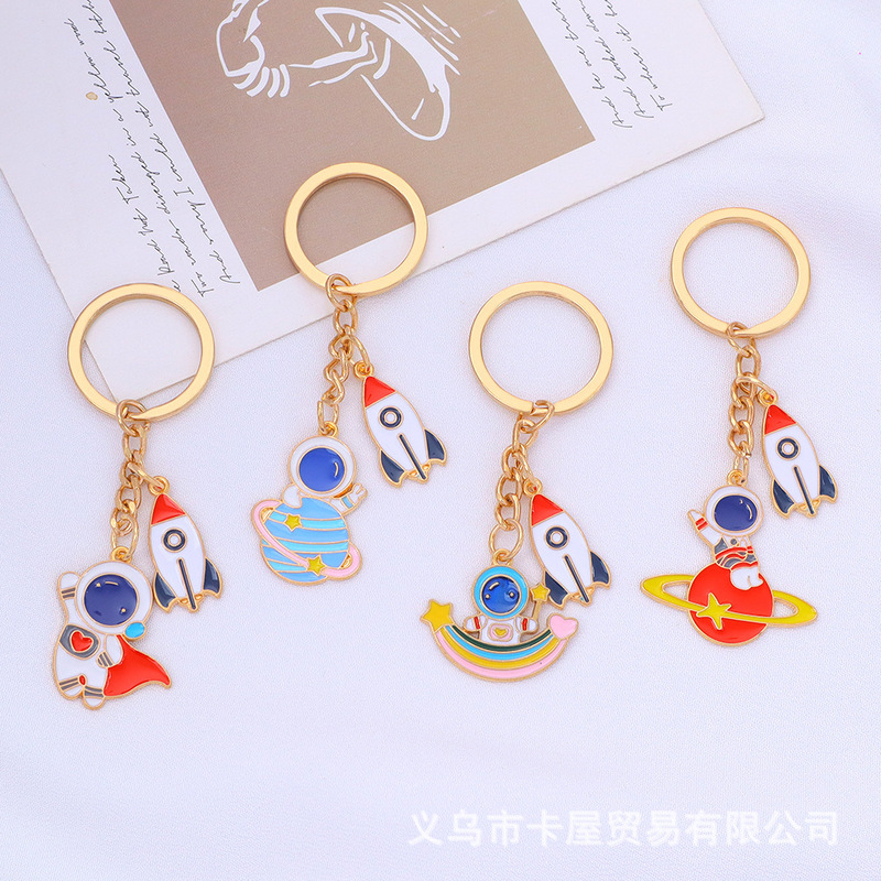 Cartoon Astronaut Keychain Astronaut Metal Creative Rocket Keychain Star Gift Bag Car Pendant