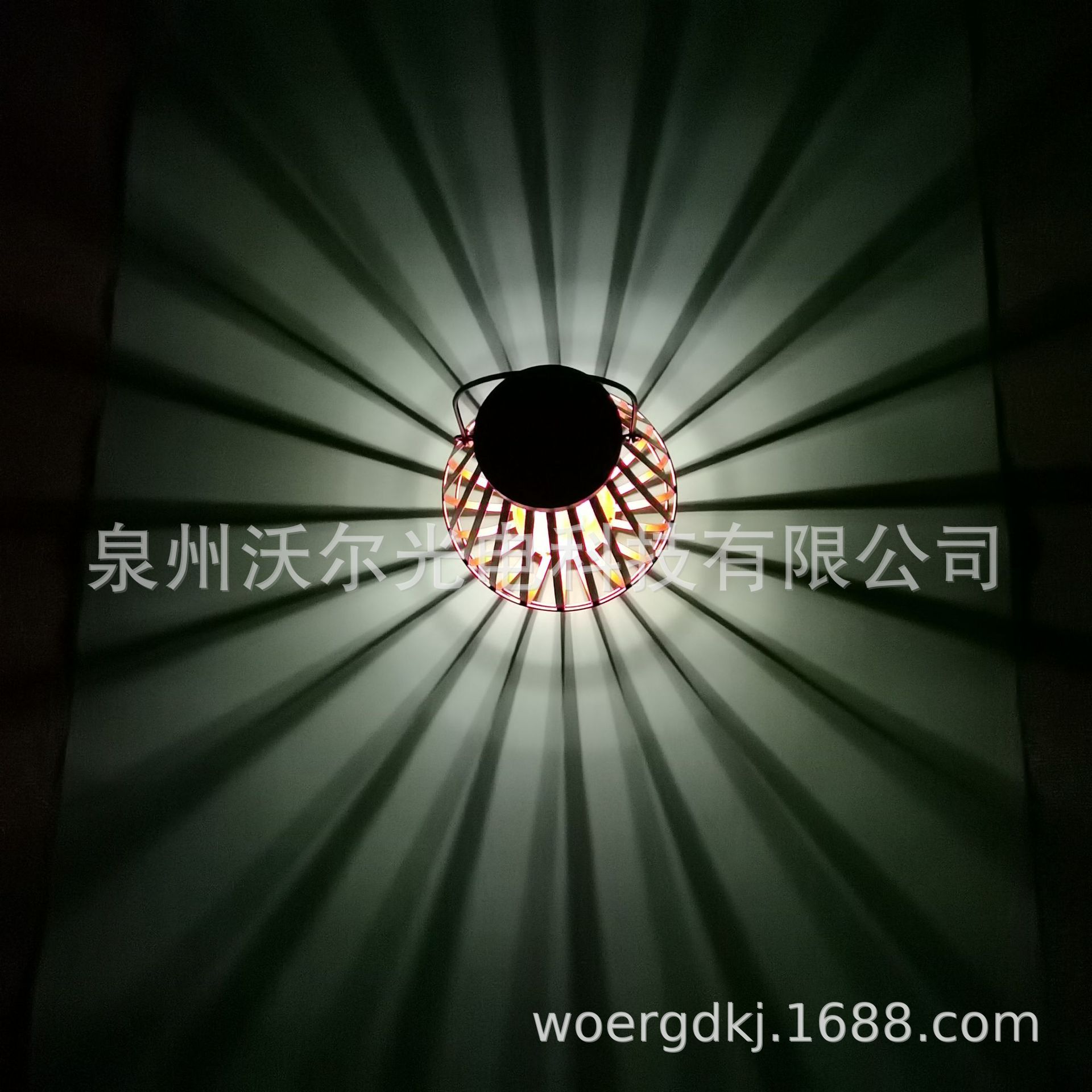 亚马逊LED 户外庭院装饰灯热销 复古扁铁仿竹艺投影灯 花园照明灯