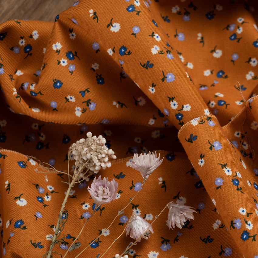 【萤火】秋冬暖橘色全棉磨毛碎花布料手工服装袍子连衣裙衬衣面料