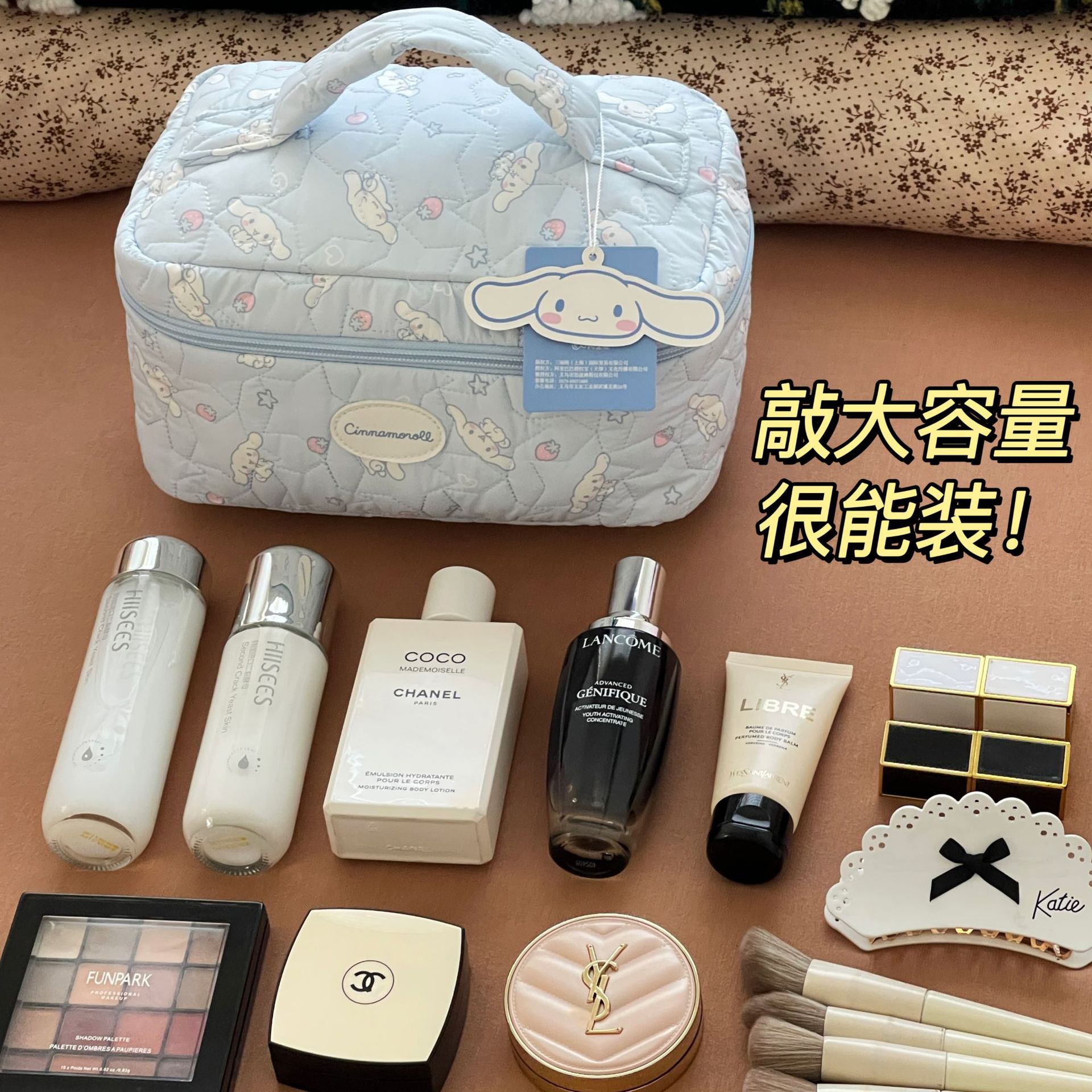 Bagos de maquillaje portátiles de gran capacidad, nubes HelloKitty, bolsas de lavado, bolsas de almacenamiento de viaje de alta belleza para jóvenes