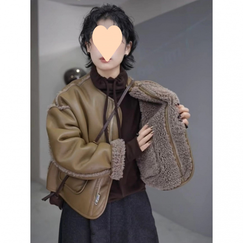 Lamb Wool Double-sided One-piece Crewneck Jacket Women's 2024 Winter Thickened Biker Clothes Loose Jacket Top