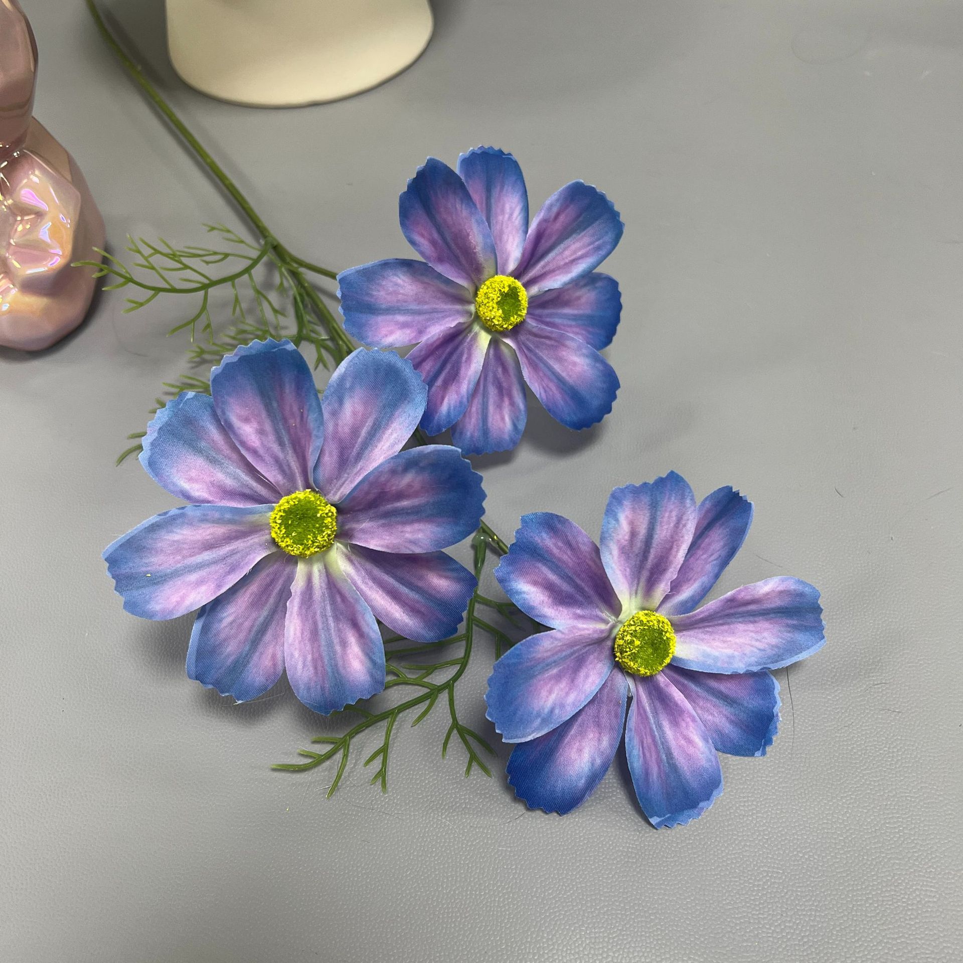 분홍색 보라색