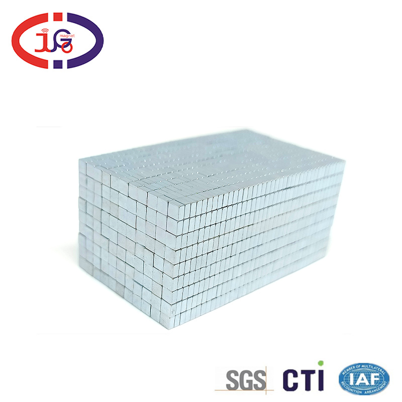 现货F3*3*1.5小方形磁铁片 强磁玩具磁铁 音响喇叭吸铁石 方磁钢