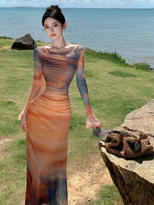 Escape from the City Sunset Tie-Dye Print Swing Neck Dress for Women - Elegant Slim Fit Waist-Cinching Slimming Vacation Long Dress