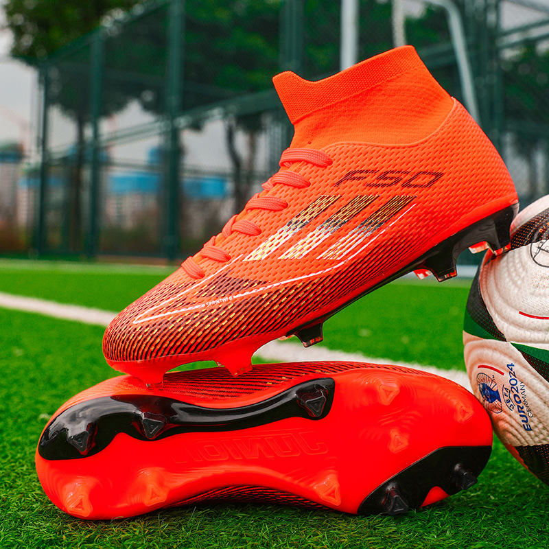 주황색 긴 손톱