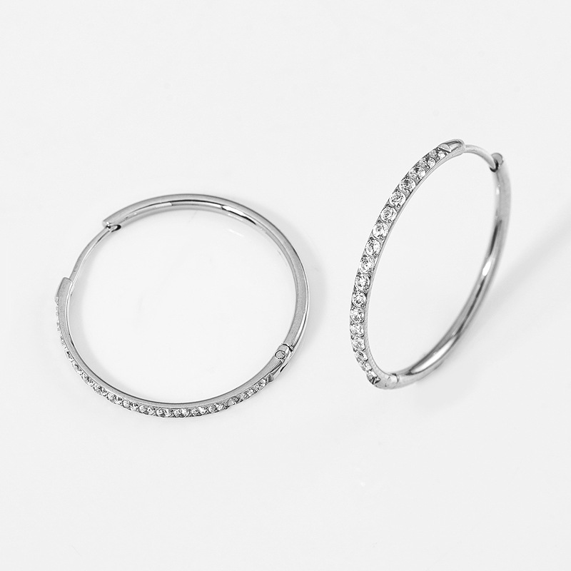 Aretes Zesen de Alta Calidad, Serie 2.0mm, Hechos a Mano, Populares en el Extranjero, de Acero Inoxidable, Finamente Tallados, con Incrustaciones de Diamantes, Cierres de Aretes, Aros