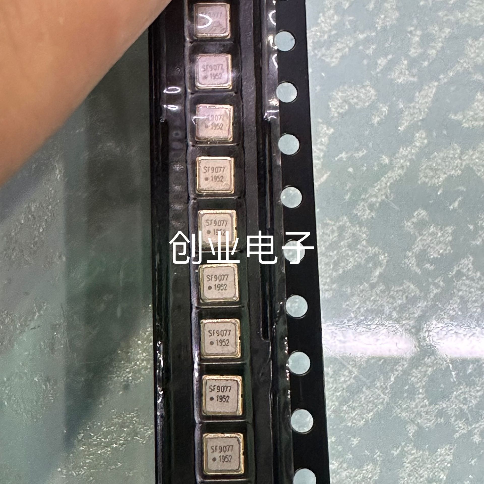 ZXSF SF9077 1842.5MHZ 30*30 1805-1880MHz 6个脚 声表滤波器