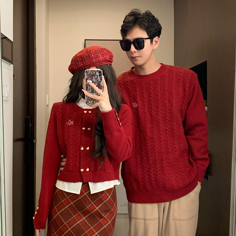 가을과 겨울의 가짜 두 원피스 인생의 해 커플 새해 최고급 레드 올매치 자수 니트 스웨터 크루 넥 스웨터