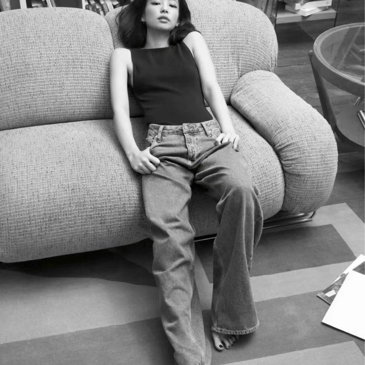 C Jennie Jennie's Same Style 90S Replica Poster Same Style High Waist Straight Jeans for Women