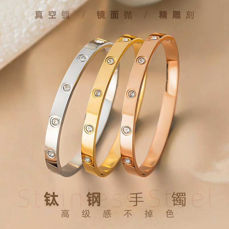 European and American cross-border bestseller: Titanium steel bracelet with ten diamonds, 18k plated, non-fading, light luxury design European and American cross-border bestseller: Titanium steel bracelet with ten diamonds, 18k plated, non-fading, light luxury design