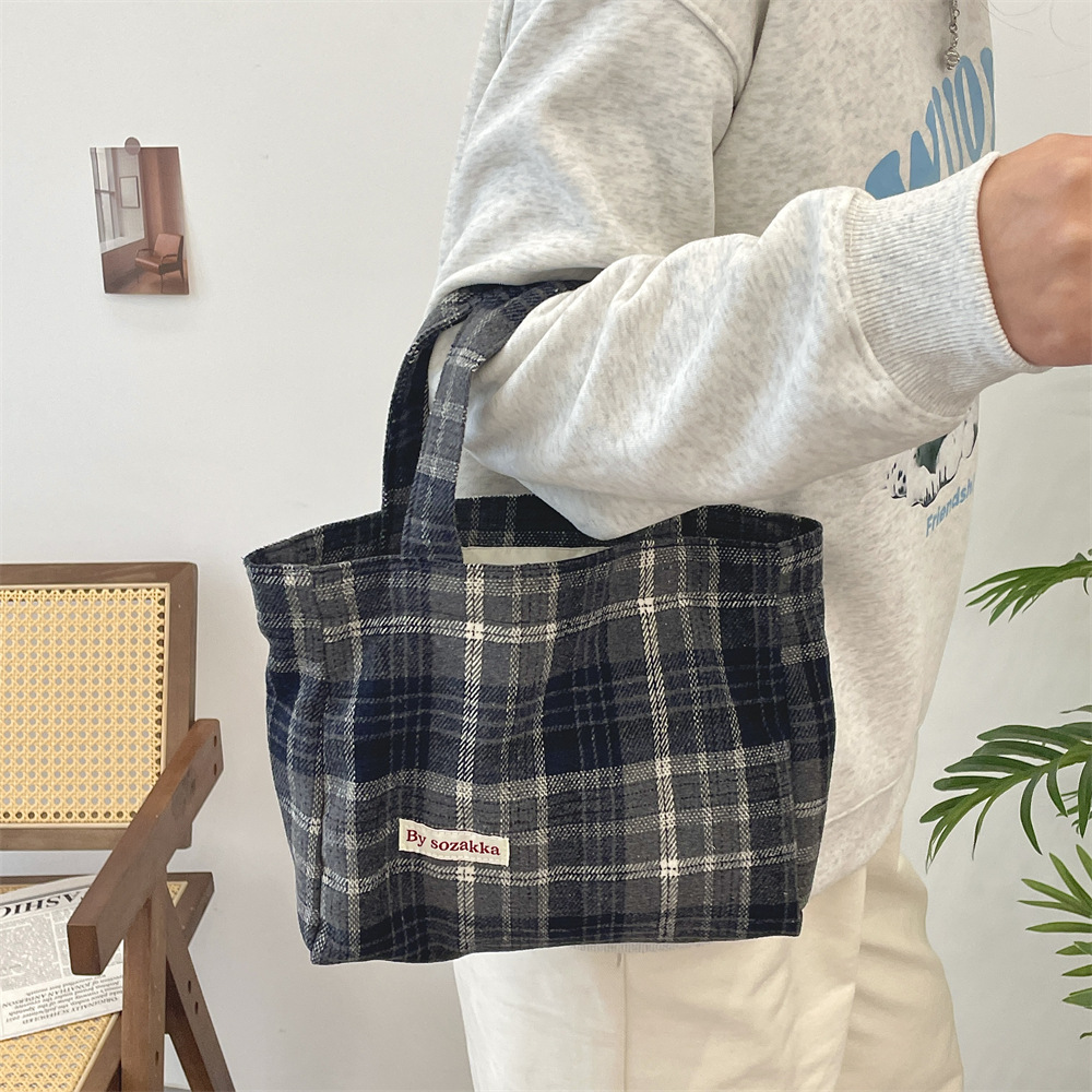 311021 Simple ins retro style woolen multi-color handbag for women, 2023 new checkered autumn and winter women's bag undefined