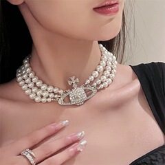 三層真珠ネックレスアクリル満ドリル土星鎖骨鎖軽贅沢シンプルで高級感のあるchokerネックレス