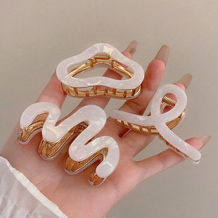 �nϵ�߼��д��Შ�˰l�AŮ�¿���X�ױP�lץ�A���s�ٴ���Ů�^�Ʒ