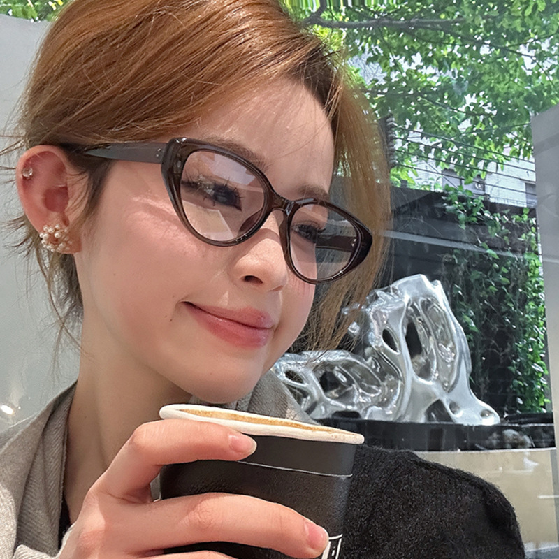 復古貓眼防藍光眼鏡黑框高級感女平光鏡顯瘦素顏可配度數近視鏡架