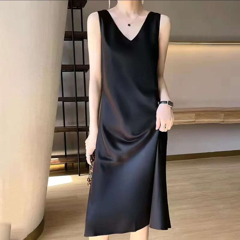 Explosive Black V-neck Sleeveless dress High-end Long Over-the-knee Summer and Autumn Interior Solid Color plus size Strap Skirt