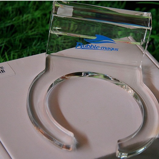 Aquarium, cigarette holder