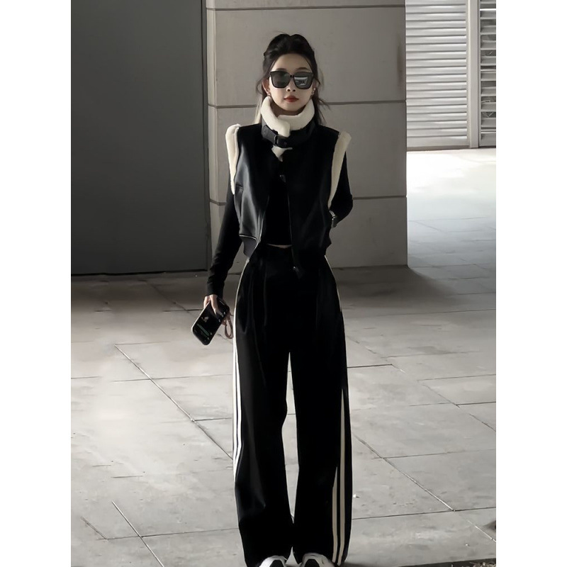 秋冬新款韩版时尚设计感毛毛拼接PU短马甲上衣高腰阔腿裤两件套女|undefined