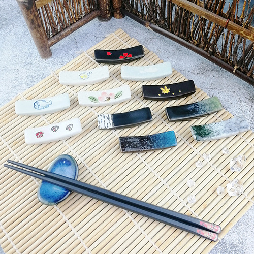 Export processing factory direct sales Japanese style colored glaze hotel chopstick holder chopstick holder chopstick pillow creative ceramic chopstick holder tableware