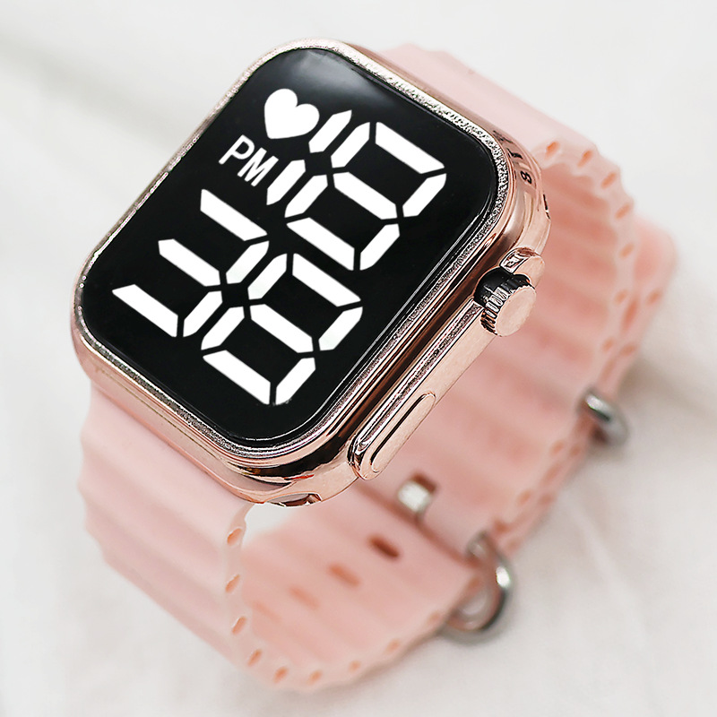 Ventas transfronterizas calientes LED reloj electrónico nocturna galvanizado lámpara blanca digital simple moda estudiantes hombres y mujeres reloj cuadrado