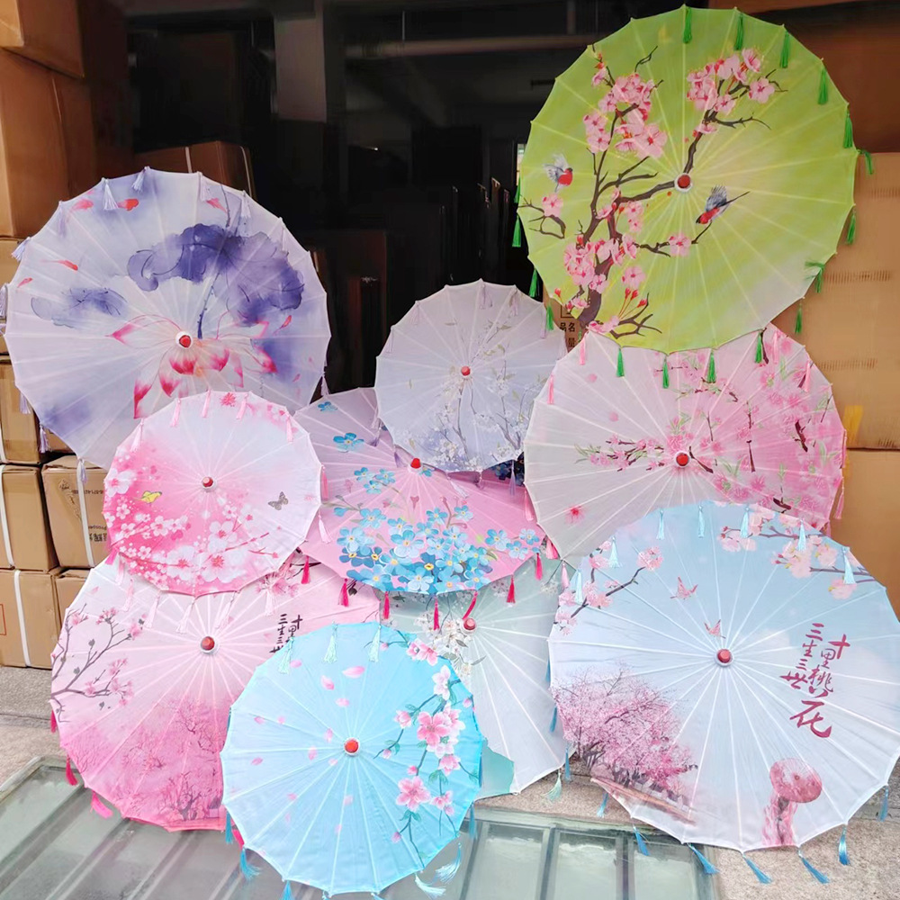 Ancient Style Oil-Paper Umbrella, Chinese Style Tassel Petal Umbrella, Umbrella for Scenic Spots, Hanfu Costume, Ancient Costume Photography, Dance Performance, Silk Cloth