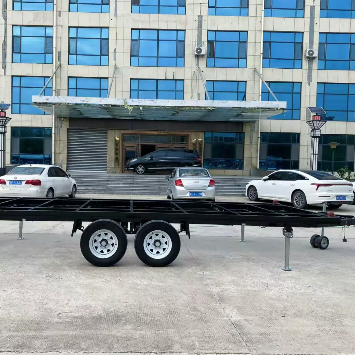 tiny house 出口的集装箱房屋拖车货运拖车跨境出口专供