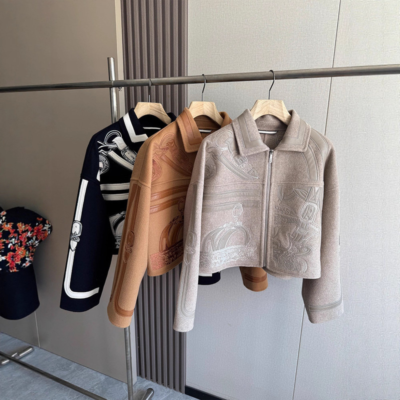 H Brand Early Autumn 25 New Heavy Embroidery Patchwork Sheepskin Women's Short Double-Sided Cashmere Wool Coat Winter Versatile Jacket H Brand Early Autumn 25 New Heavy Embroidery Patchwork Sheepskin Women's Short Double-Sided Cashmere Wool Coat Winter Versatile Jacket