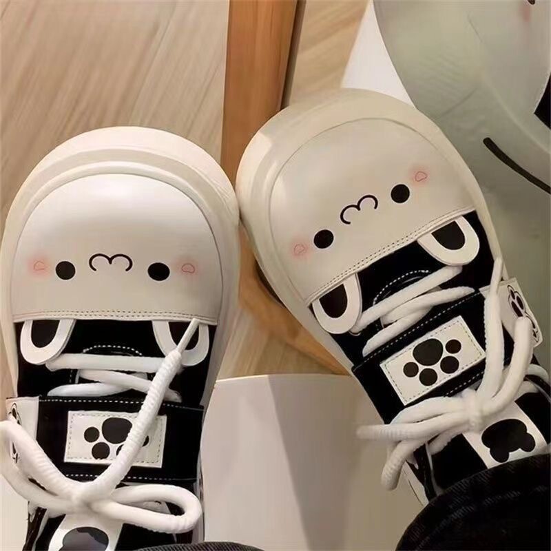 Niche High-End Retro Suede Street-Style Sneakers for Men and Women, New Summer Models, Dirt-Resistant Casual Star-Patterned Loafers for Women