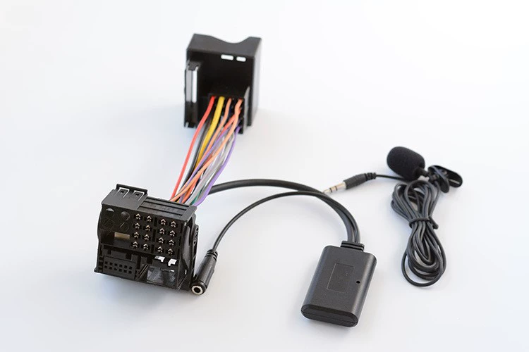 Адаптер AUX/Bluetooth для BMW MINI/Cooper E39 E53 X5 Z4 E85 E86 X3 E83 — AUX IN Bluetooth + MI