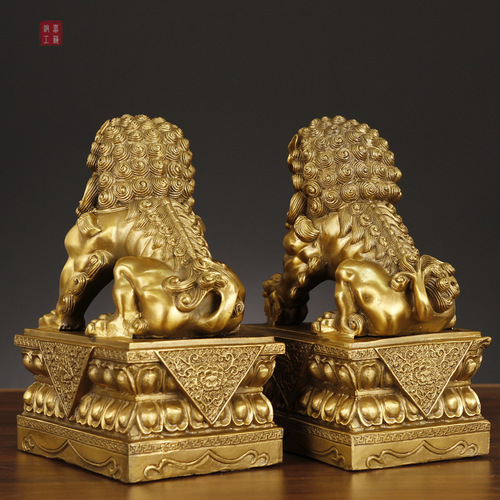Yongfa copperware manufacturer wholesales copper lion ornaments, a pair of Beijing palace gate lions, large lion craft ornaments