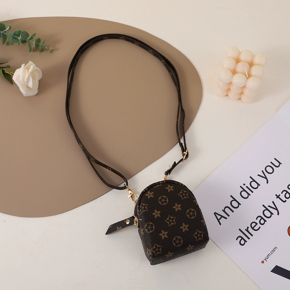Small handheld wallet, headphones, creative cute organizer bag, universal accessory