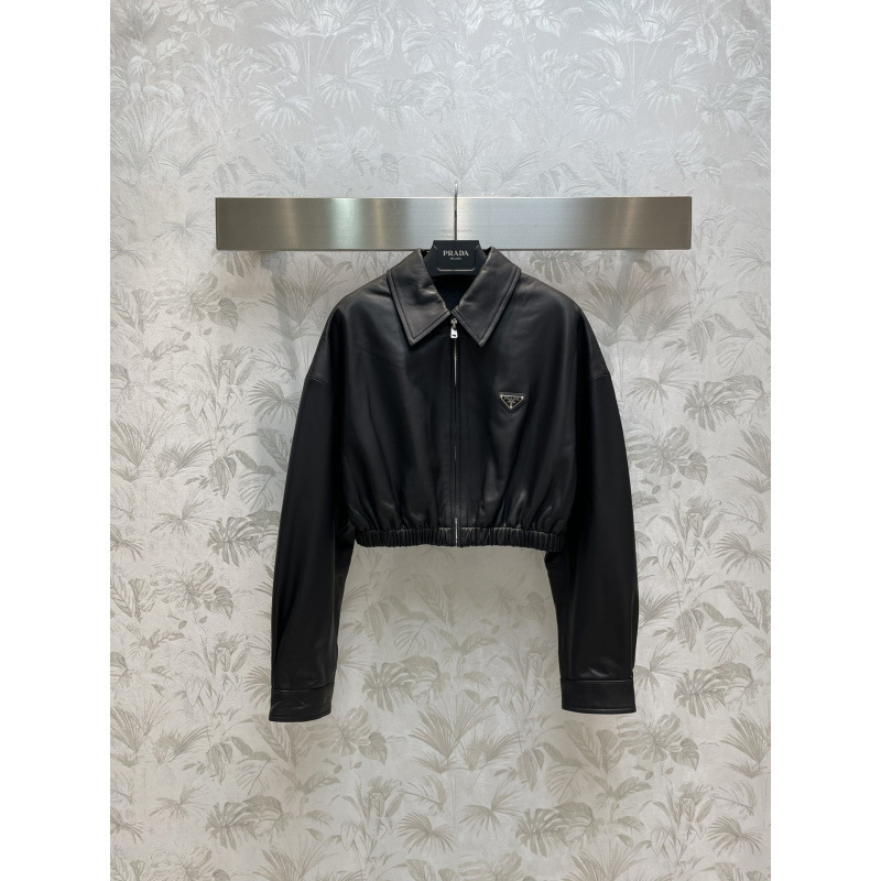 2026 Pd Women's Short Leather Jacket with Lapel Collar, Slim Fit, Simple and Versatile 2026 Pd Women's Short Leather Jacket with Lapel Collar, Slim Fit, Simple and Versatile