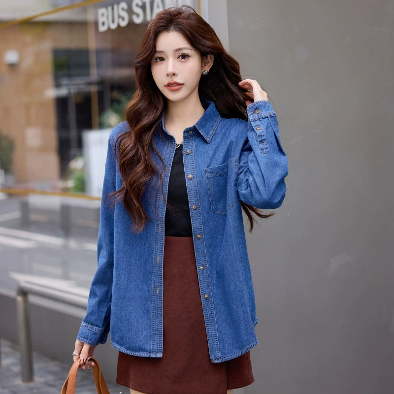 Реальный выстрел темно-синий ретро джинсовая рубашка с положительным плечом