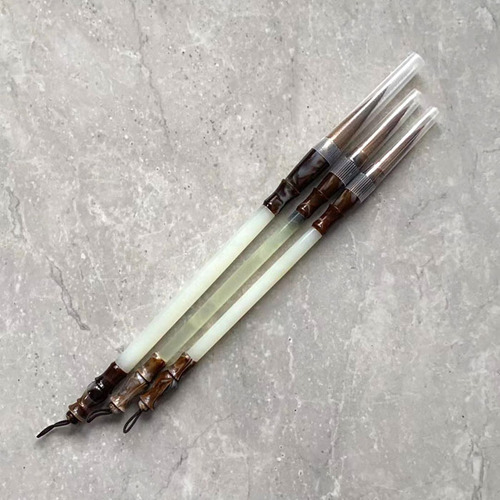 Hu pen and hair brush medium wolf hair sheep hair brush set European style regular script regular writing brush Xiu jade pen holder
