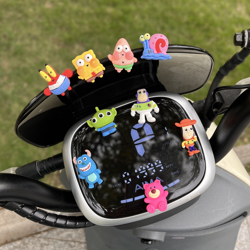 Electric Car Accessories Cute Cartoon Car Ornaments 2023 New High-end Internet Celebrant Motorcycle Decoration Small Accessories