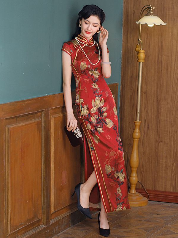 Silk red cheongsam