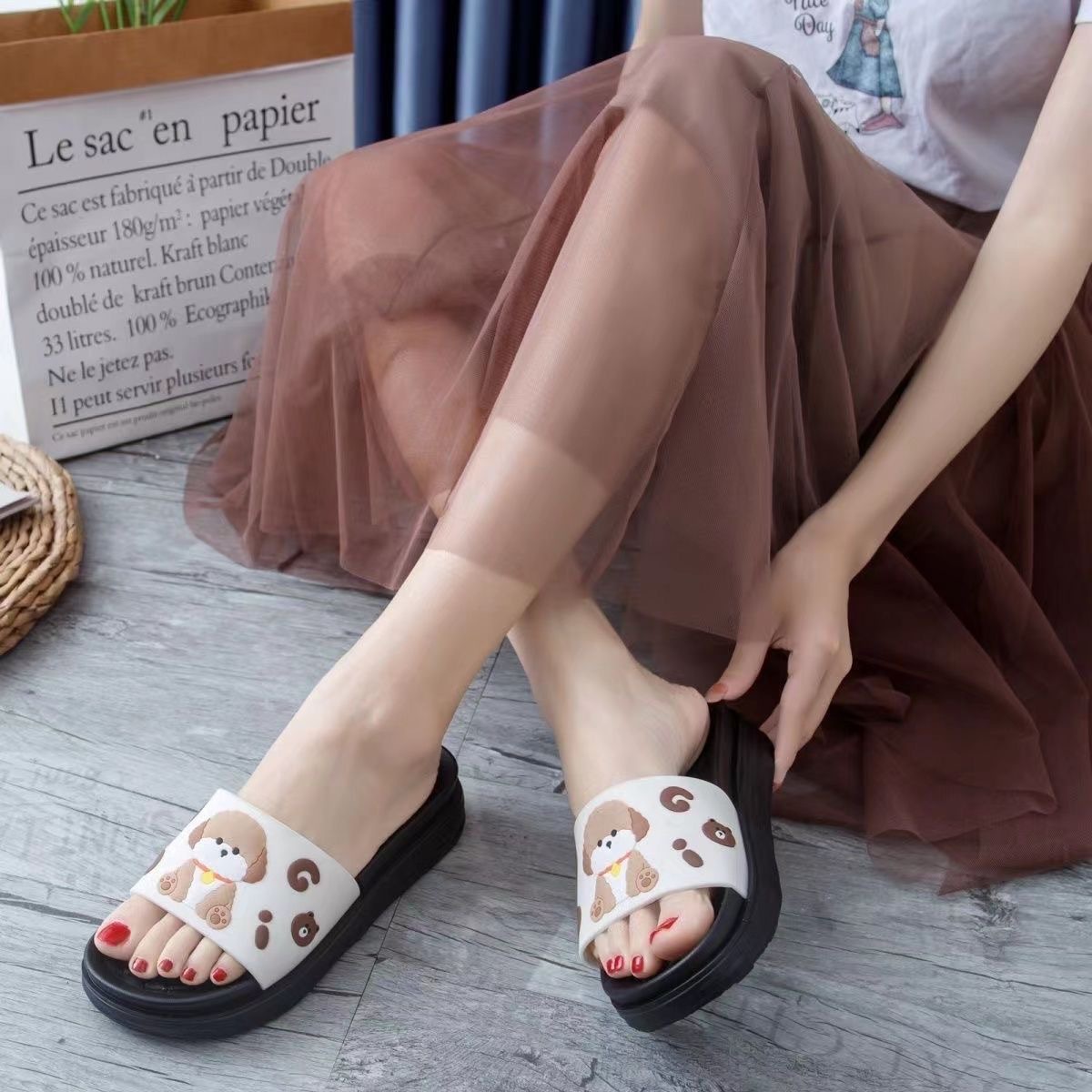 Thick-Soled Slippers for Women Spring and Summer 2025 New Non-Slip Heightening Seaside Beach Platform Sole Ins Sandals for Outer Wear