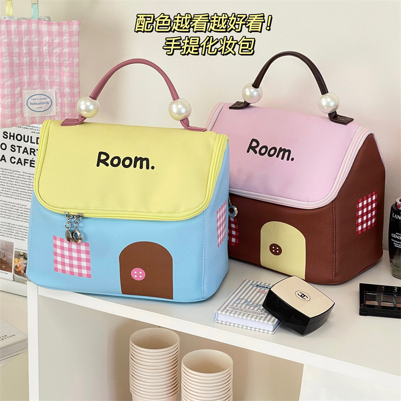 2024 nueva casa encantadora portátil de viaje artículos de higiene portátiles bolsas de almacenamiento de gran capacidad bolsa de maquillaje para mujeres