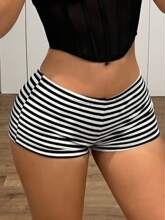 M 83487 Stripe print casual shorts ����ӡ�����ж̿�