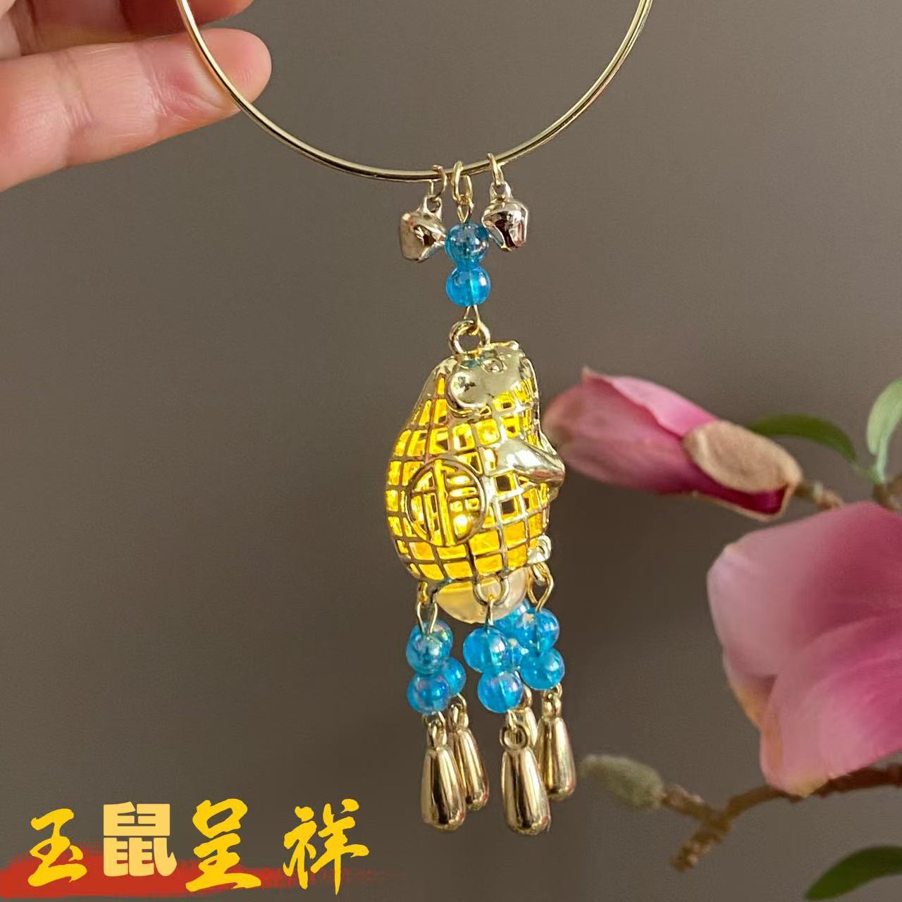 Glowing bracelet (blue) rat