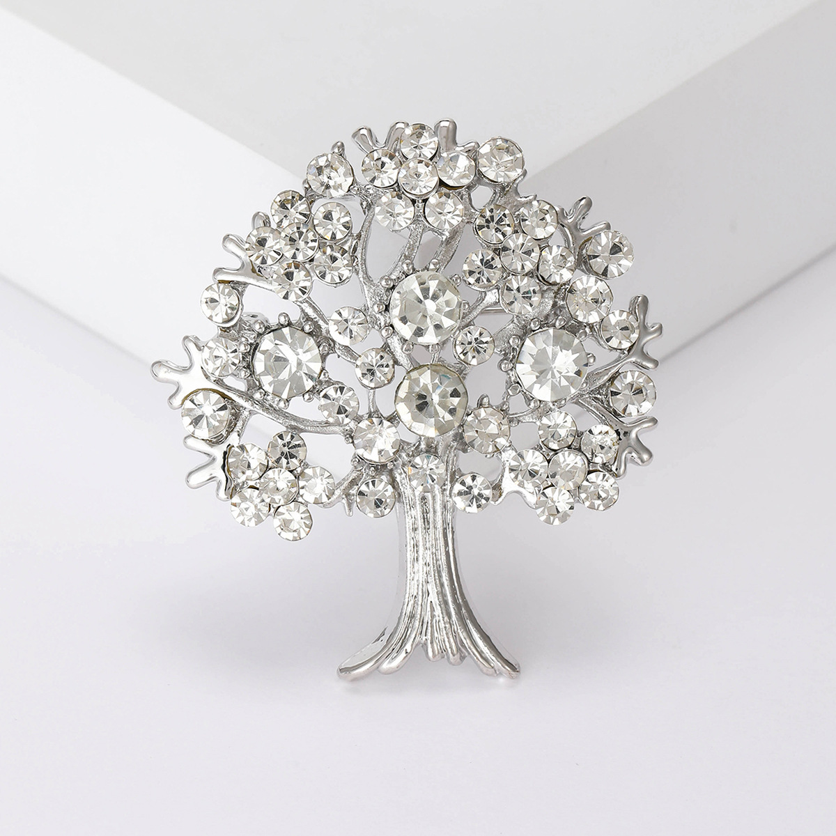 18g Weight Brooches Classification Holiday, Selfie Occasion Alloy Material Tree Pattern Women's Gender Elegant, Lady, Simple Style Style Elegant Lady Simple Style Pin Tree Alloy Women's Brooches 1