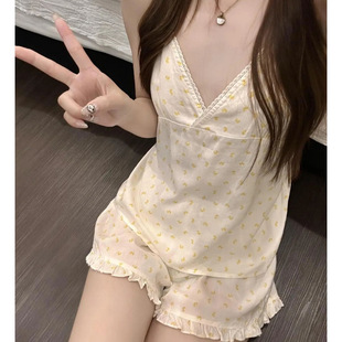 �nϵС�S���黨˯��Ů녶��޵�����ѝ�ļ���߅�Ҿӷ����b���⴩