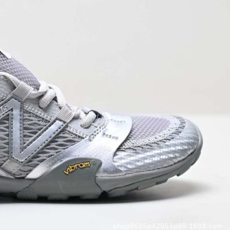 Pure Original Nb Mt10O Retro Running Shoes New Balance Breathable Cross-Country Running Shoes Comfortable and Fashionable Shoes