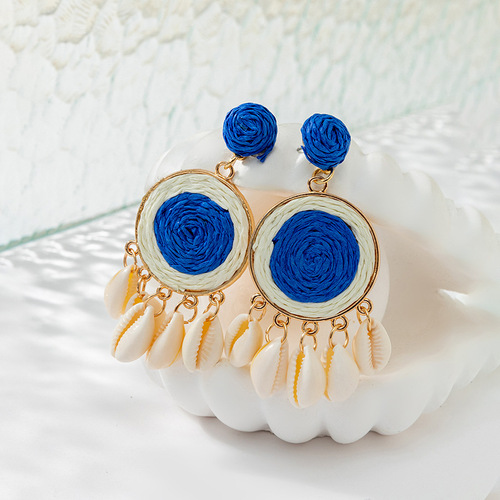 Travel and vacation style exaggerated shell earrings for women ins niche European and American colorful raffia braided earrings jewelry trend